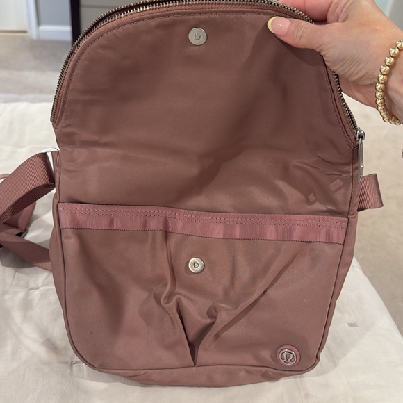 Lululemon Festival Bag II Dusty Rose Mauve Crossbody Bag Purse 5L - Picture 4 of 10